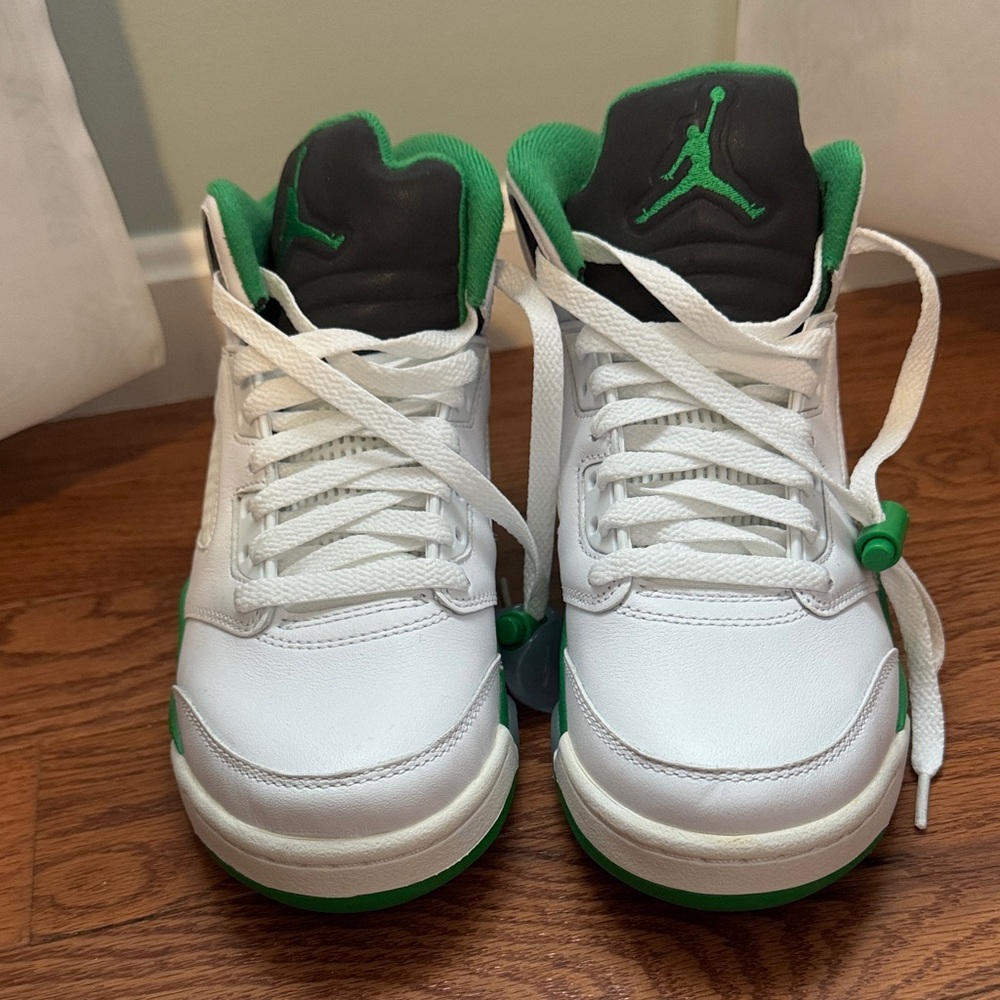 Nike Air Jordan’s women size 6.5 Never been worn sneakers